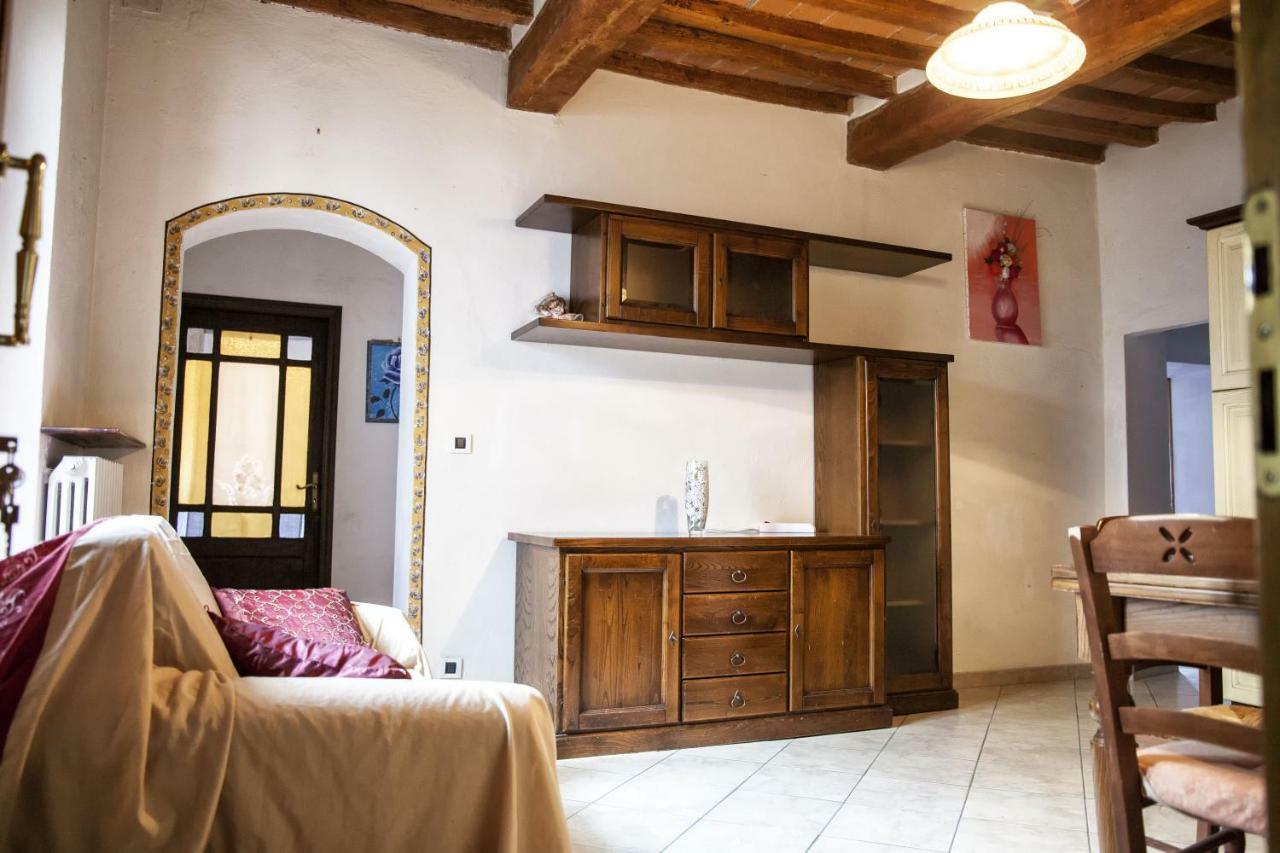 Il Castello Daire Bucine Dış mekan fotoğraf